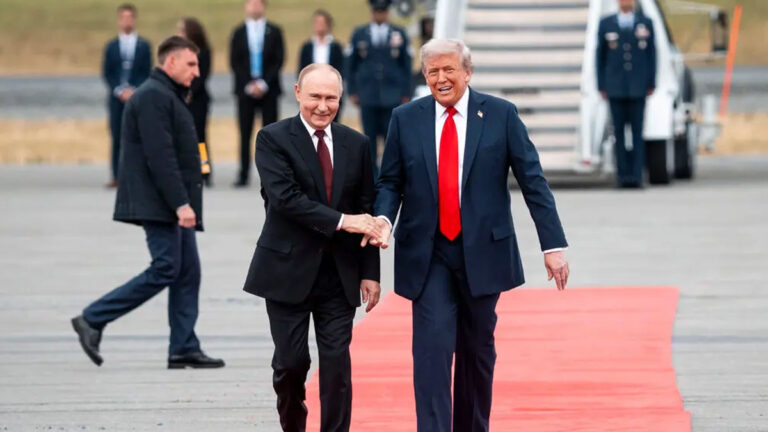 Vladimir Putin and Donald Trump during a press conference in Alaska after their three-hour meeting on the Ukraine war.