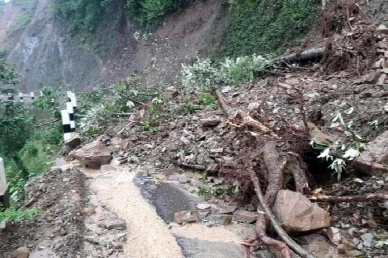 “Landslide blocking the Kaligandaki Corridor in Gulmi, Nepal after continuous rainfall”
