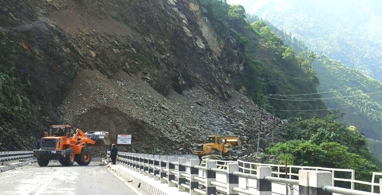 Stranded vehicles and passengers on Narayangadh–Muglin road after landslide near Tuiun Khola in Nepal