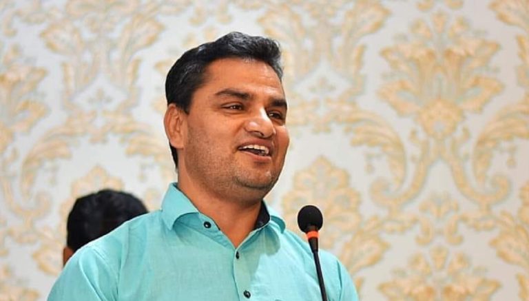 Pradeep Poudel addressing the Nepali Congress Central Committee meeting in Sanepa, presenting his proposal for youth-led political and structural reforms in Nepal.