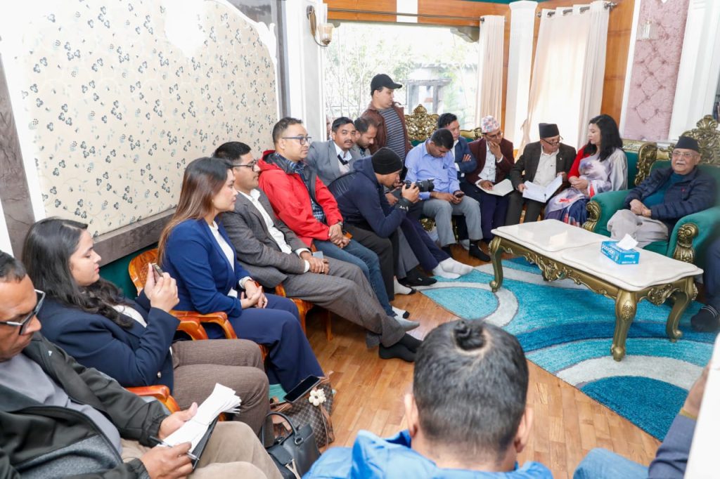 ओलीको कटाक्ष: जेनजी पनि होइन, दल पनि होइन—अहिलेको सरकारको मालिक को?