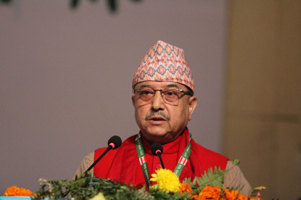 निर्णयमा ढिलाइबारे उठेको प्रश्नबीच कांग्रेस कार्यवाहक अध्यक्ष खड्काको संयमको आग्रह