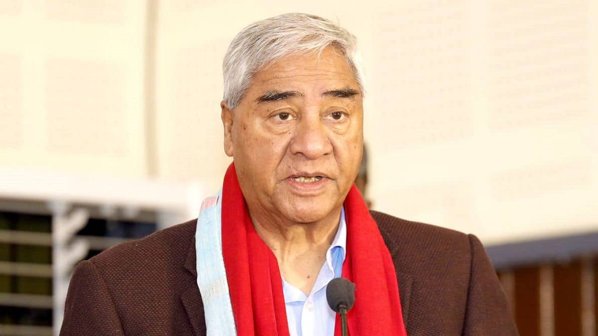 Nepali Congress leaders Sher Bahadur Deuba and Gagan Thapa during party discussions ahead of Nepal’s House of Representatives election.