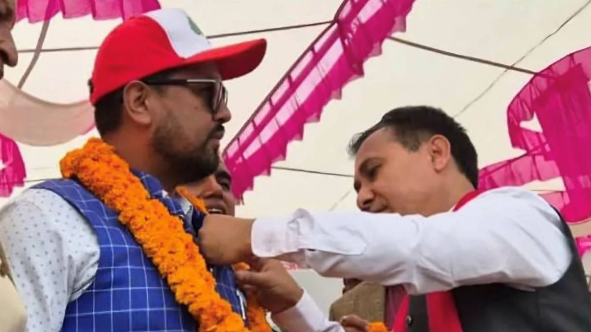 Mahendra Singh Thakuri being welcomed into Nepali Congress by party leaders during an election gathering in Bardaghat, Nawalparasi