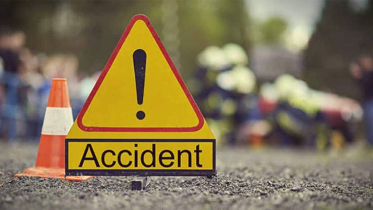 Rescue personnel at the scene after a Nepali Army bus carrying election security personnel crashed near Setibagar in Bhojpur Municipality–3, injuring 24 people.