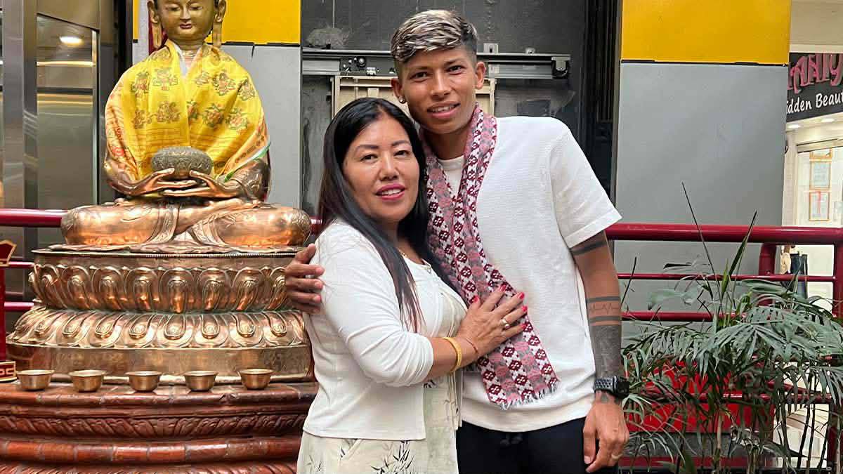 Nepal women’s football captain Sabitra Bhandari during a national team match as Israel-based social worker Sunita Gurung donates Rs 100,000 for her knee surgery treatment.