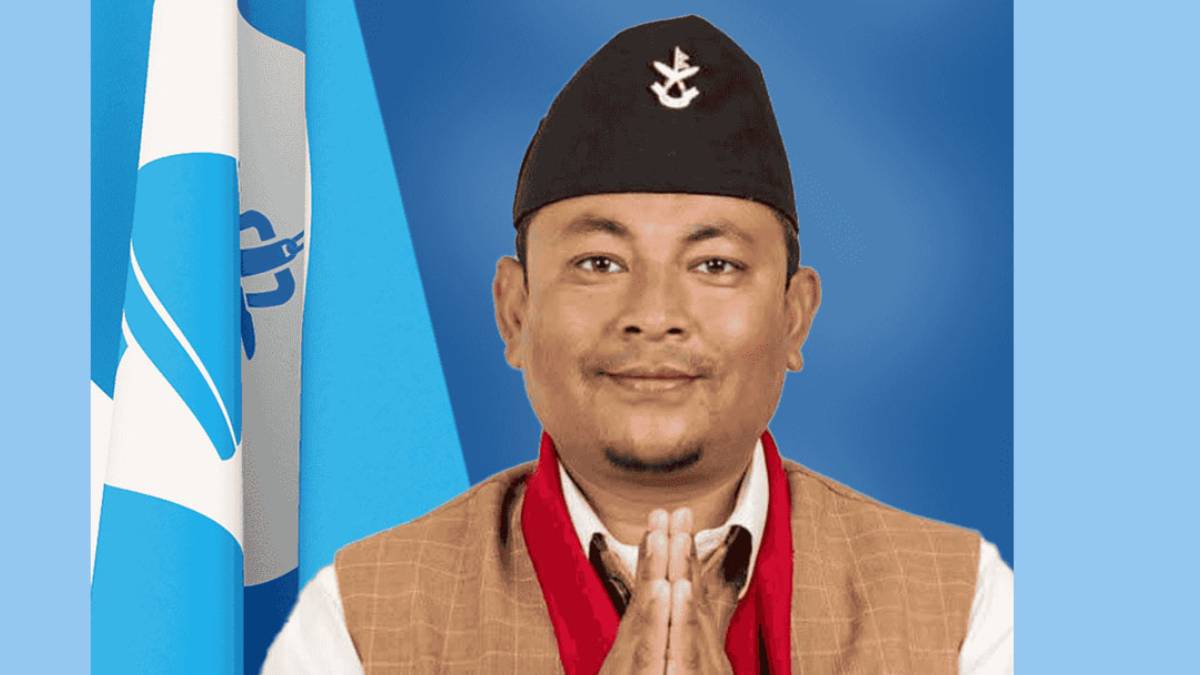 Prakash Gautam of the Rastriya Swatantra Party after winning the Makwanpur-1 House of Representatives election with 36,033 votes.