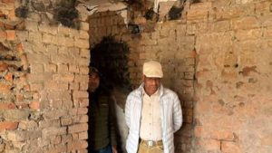 Ramesh Lekhak seen after arrest in Bhaktapur as police transfer him to Maharajgunj APF custody