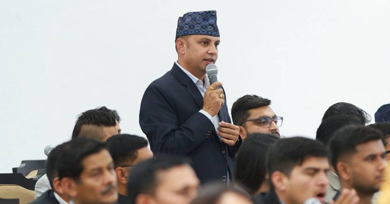 Manish Jha Calls for Discipline in Parliament