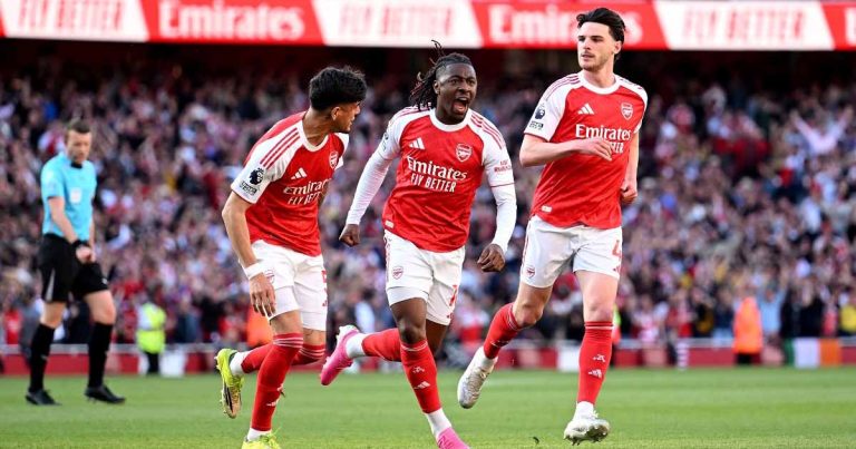 Arsenal players celebrate during Premier League win against Burnley
