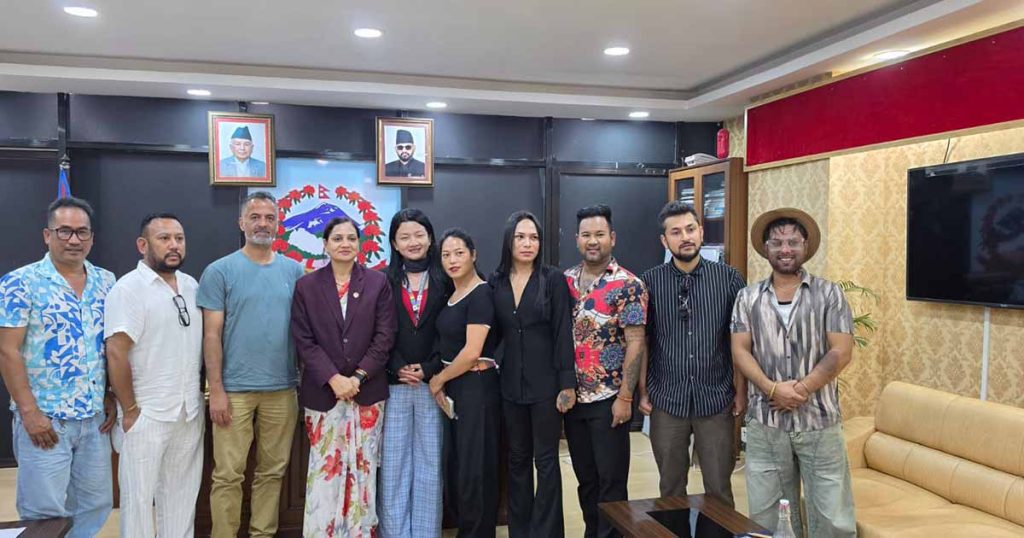 Health Minister Mehta Promises Better Healthcare for Minorities
